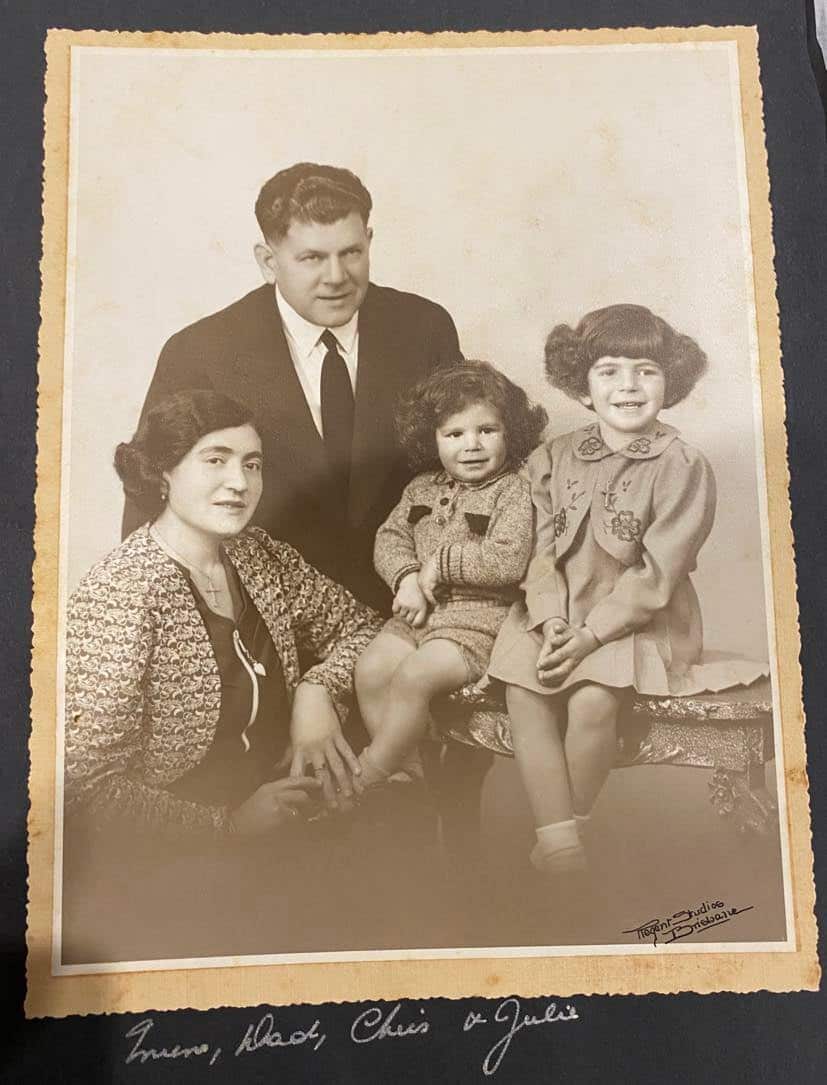 Julie Christofis 3.jpg