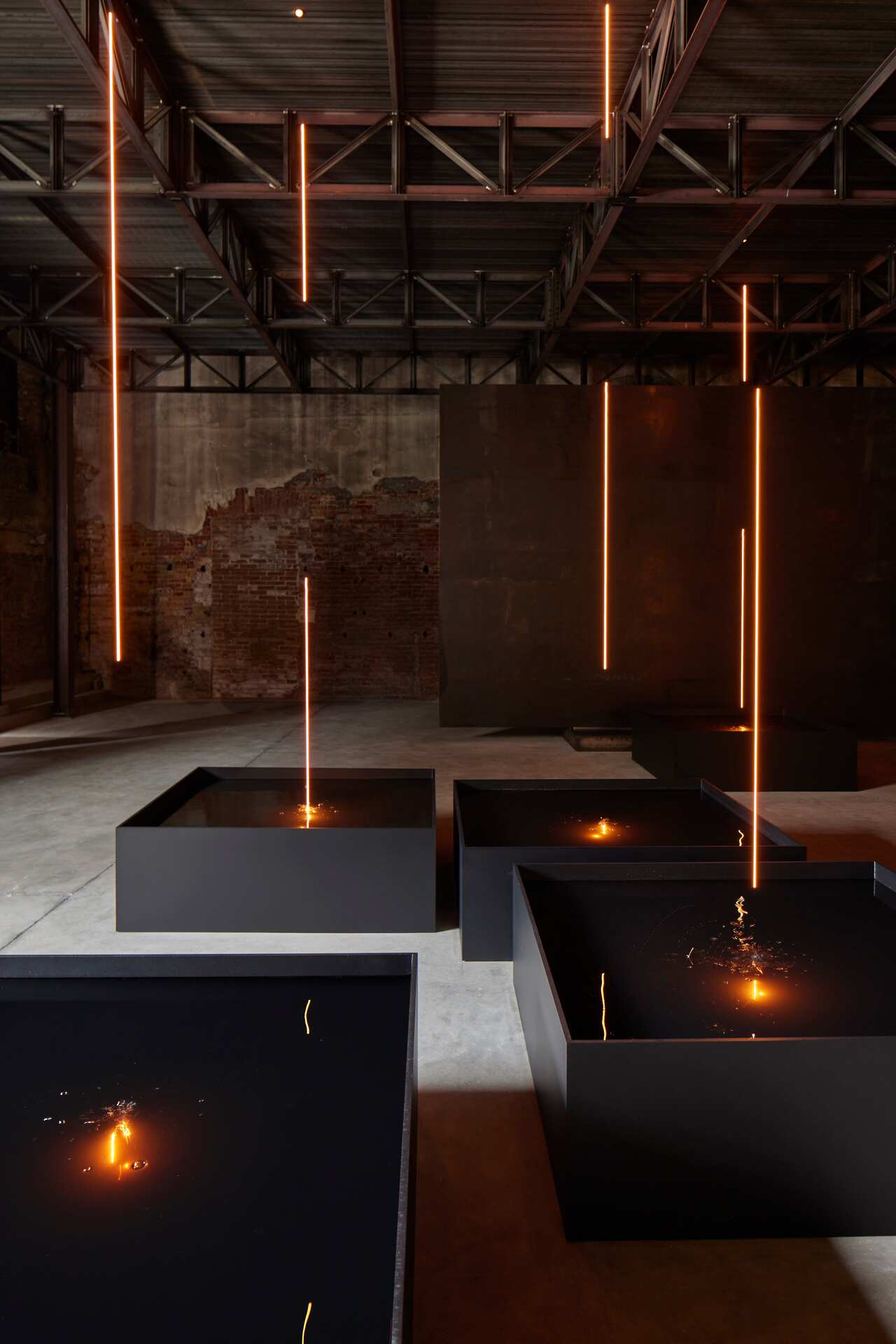 Diplomazija astuta, 2022, Arcangelo Sassolino steel, water, induction and electric system Installation view, La Biennale di Venezia Photo_ Agostino Osio.jpeg