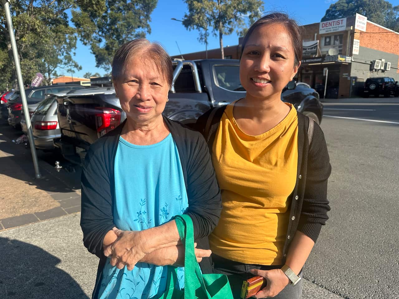 mango lovers daughter and mum.jpg