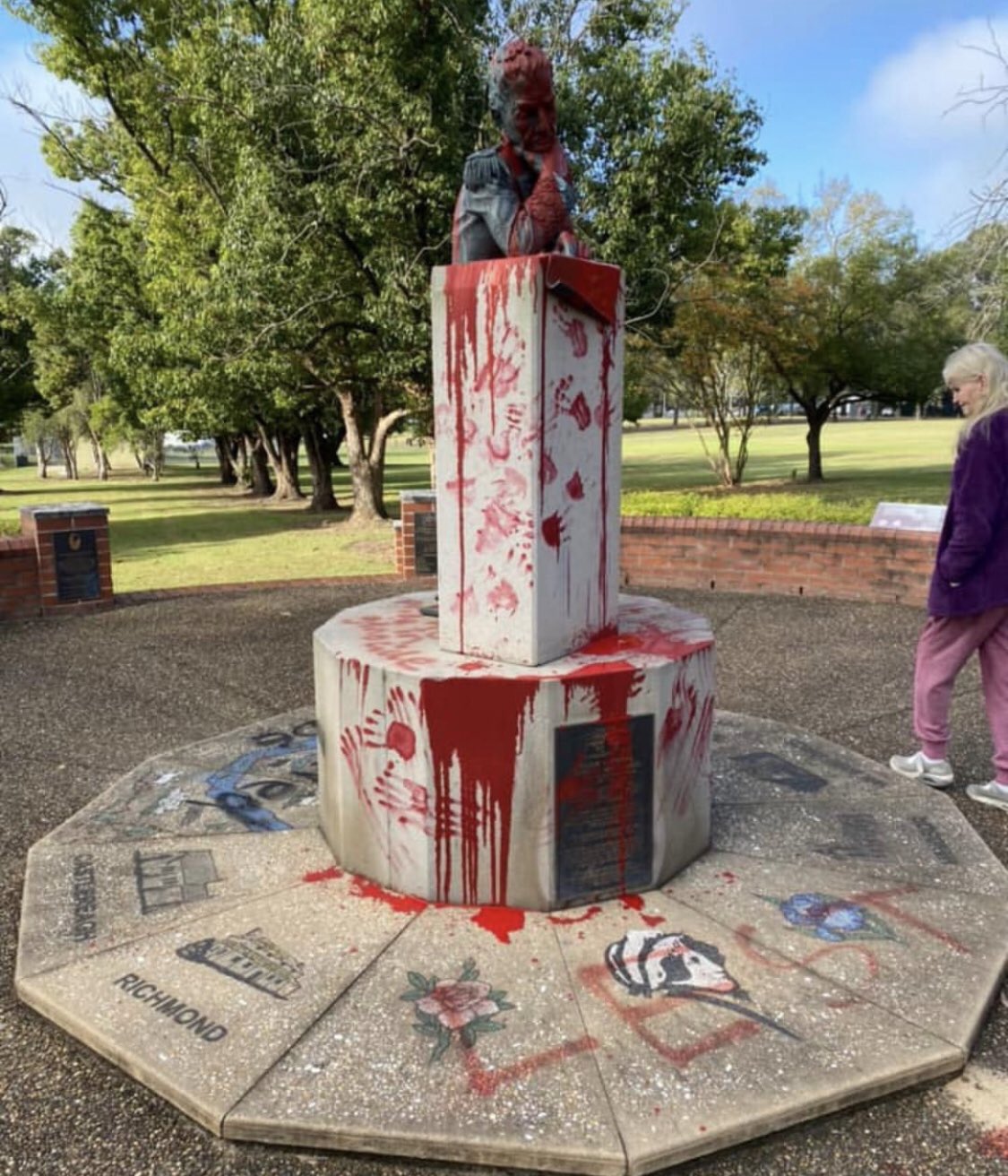 FuiIeyGaEAA0-Mk.jfif