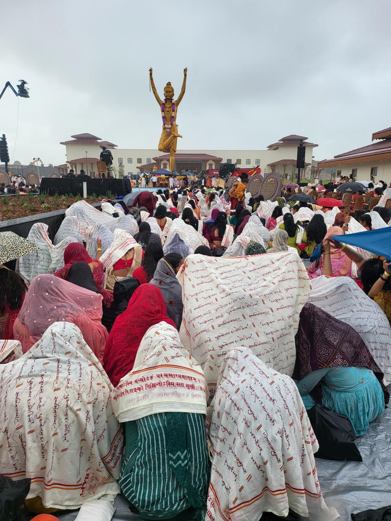 Neelkanth Varni Statue 